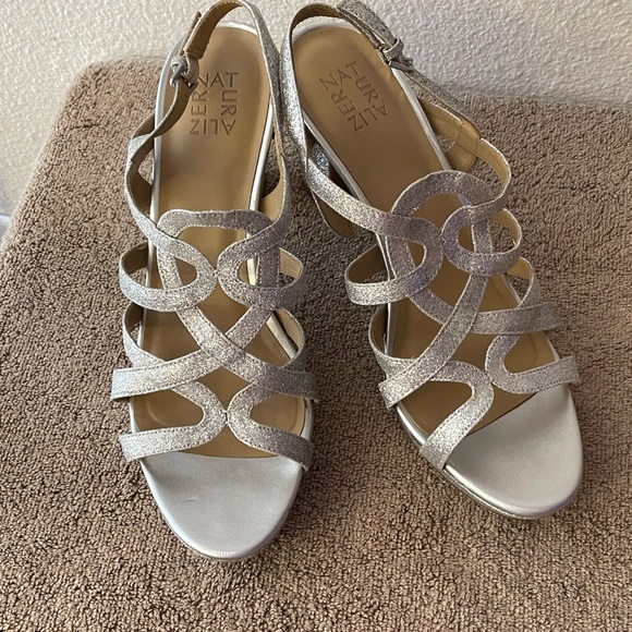 Dressy Woman's Naturalizer's Shoes Size 10 - Picture 2 of 11